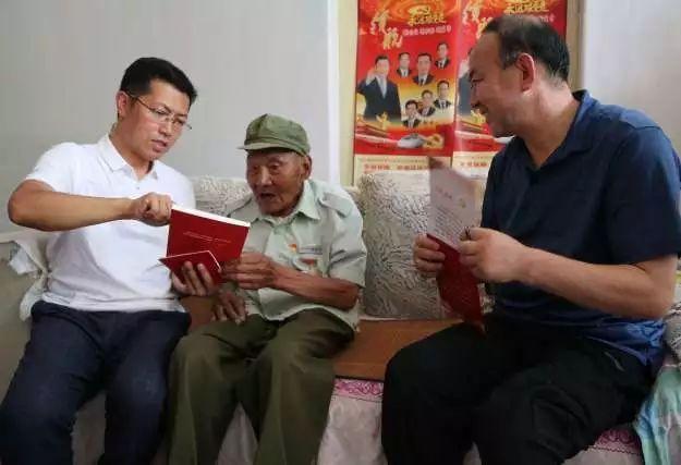 厉害！TVB当红小生妻子怀胎七月参加马拉松，跑完全程未用70分钟