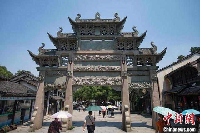 穴居人打高尔夫